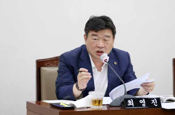 choi-youngjin-000-600.jpg